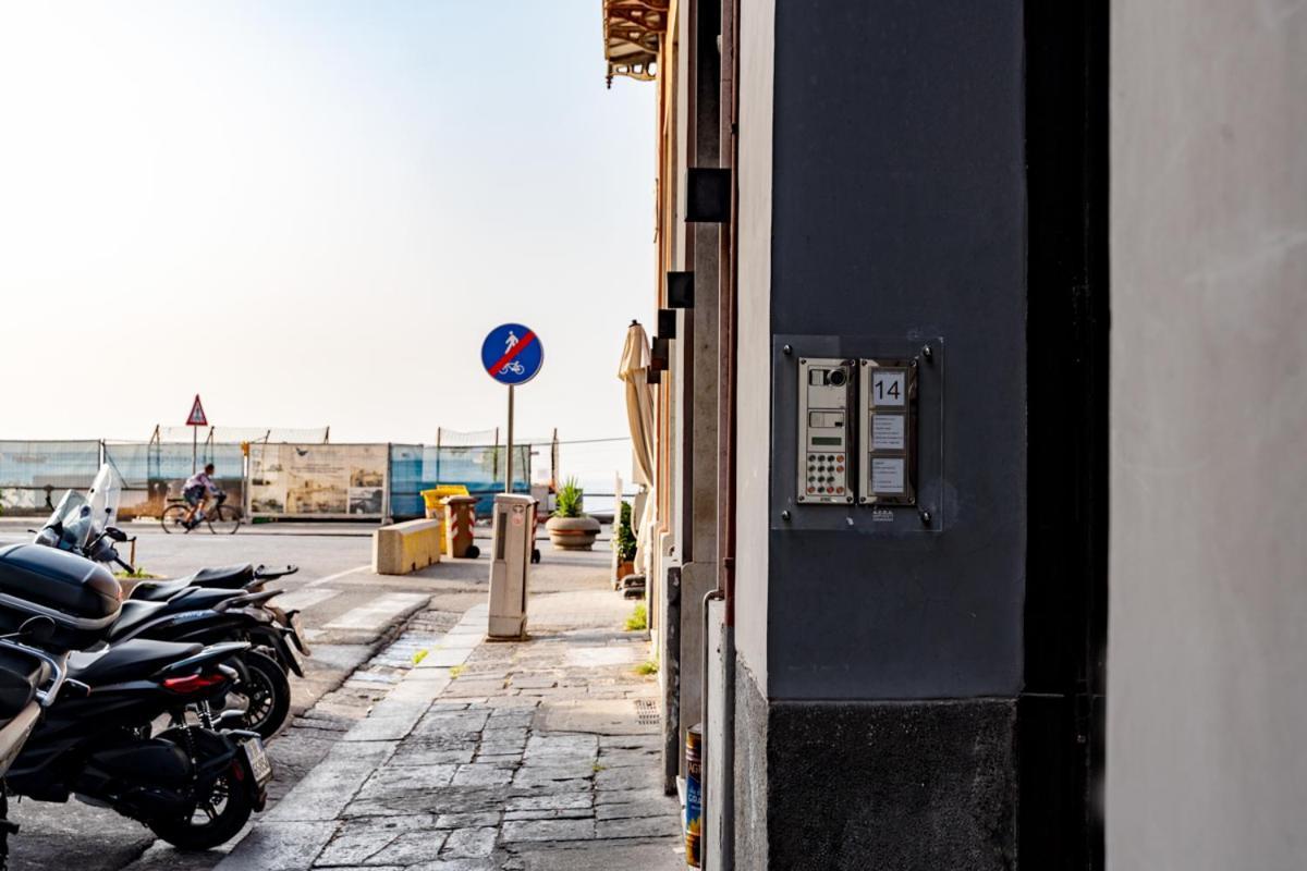 Via Niccolo Tommaseo 14 Daire Napoli Dış mekan fotoğraf